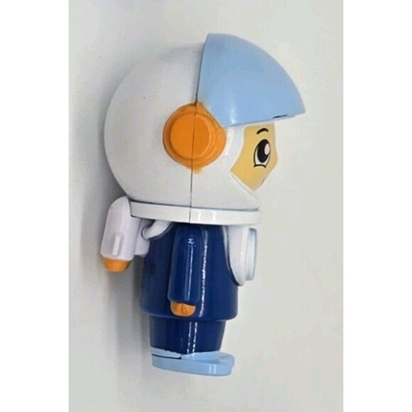 Ryan’s World Astronaut 2" Toy Action Figure Figurine Rare Space Mini Blue White - Picture 4 of 7